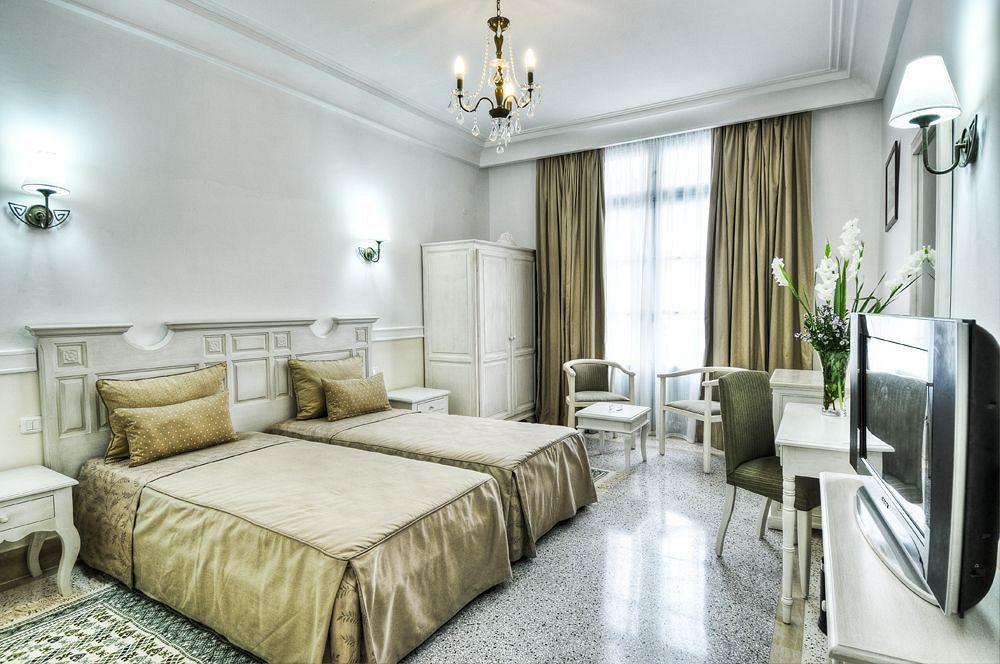 Majestic Hotel 4*