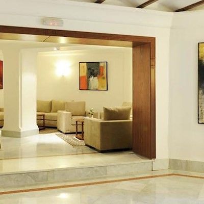 Majestic Hotel 4*