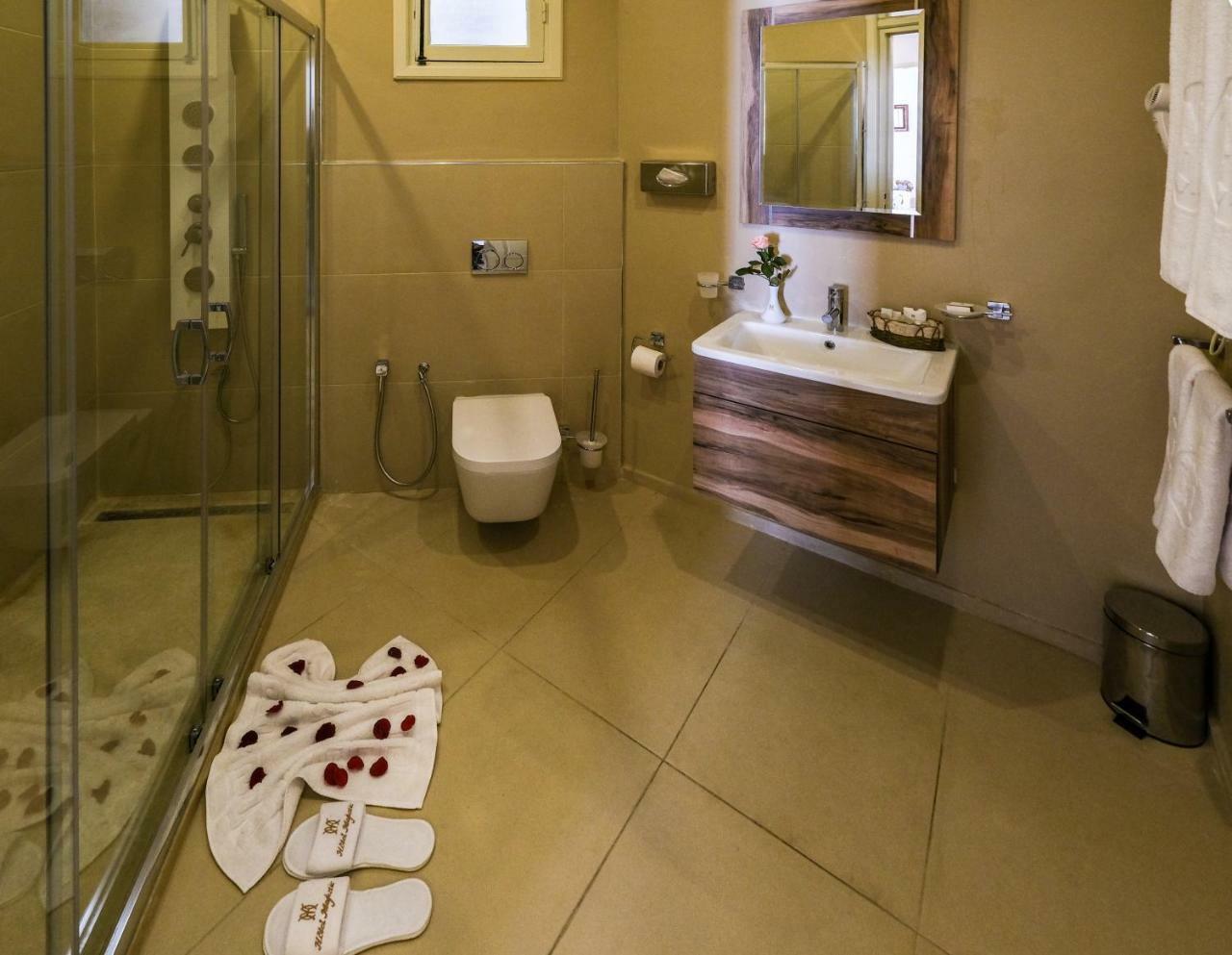 Majestic Hotel 4*
